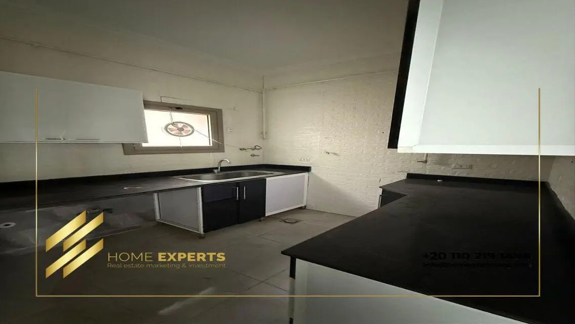 Luxury Apartment with 165 Meters Space and Full Amenities
