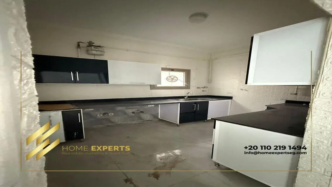 Luxury Apartment with 165 Meters Space and Full Amenities