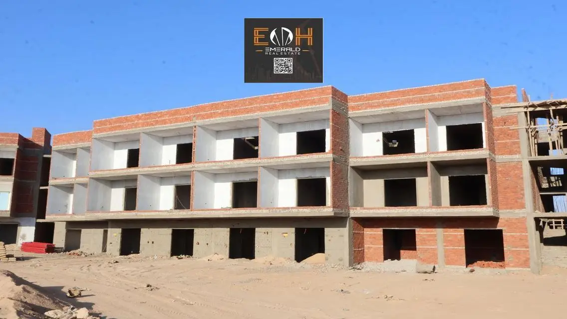 Luxury Villa for Sale with Spacious Amenities
