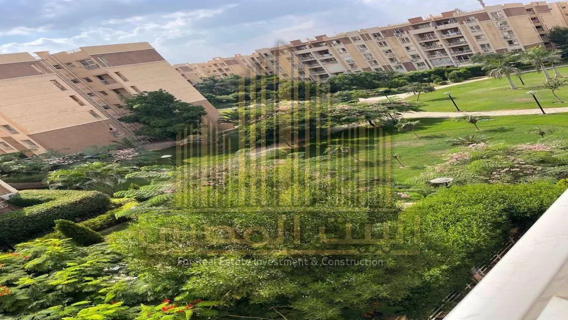 شقة فاخرة بمساحة واسعة - B7-82