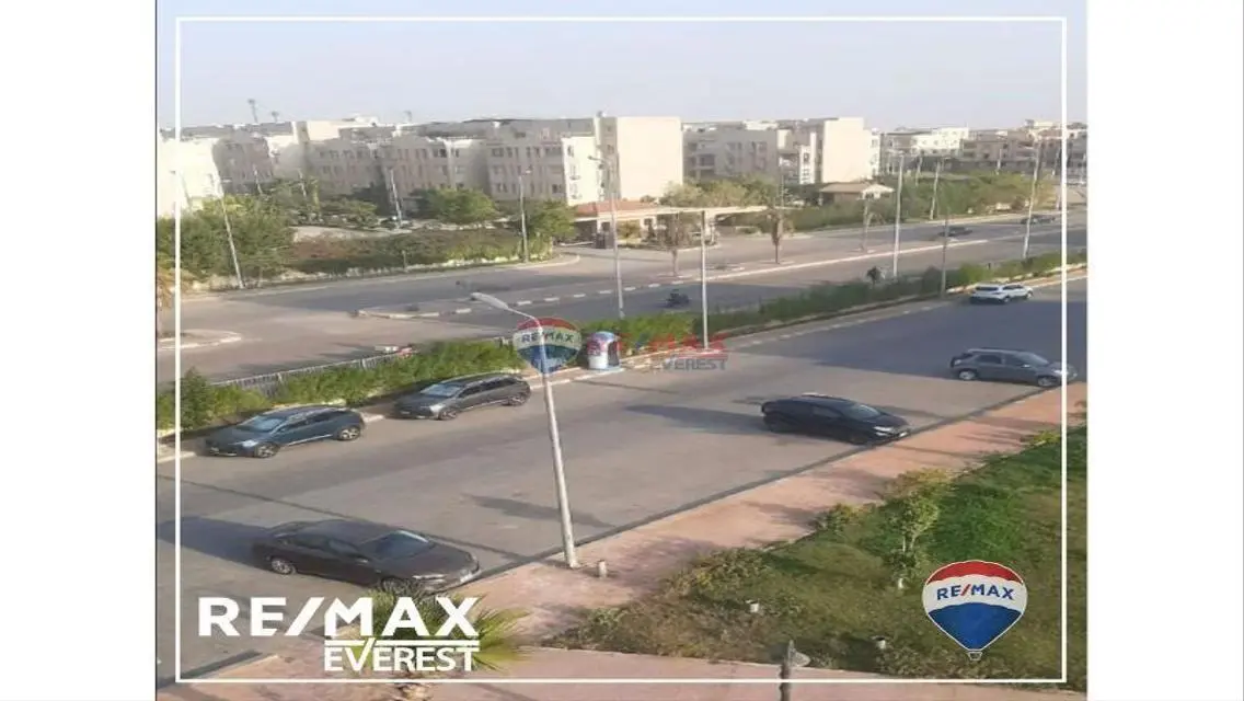 شقة رائعة 3 غرف نوم في موقع متميز