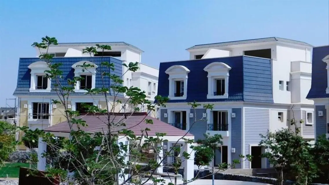 Luxurious Apartment in Abu Dhabi with Private Garden and Full Amenities