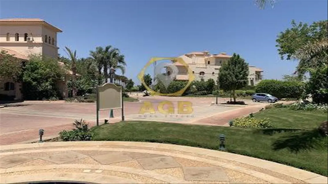 Luxurious Apartment with Spacious Layout for Sale