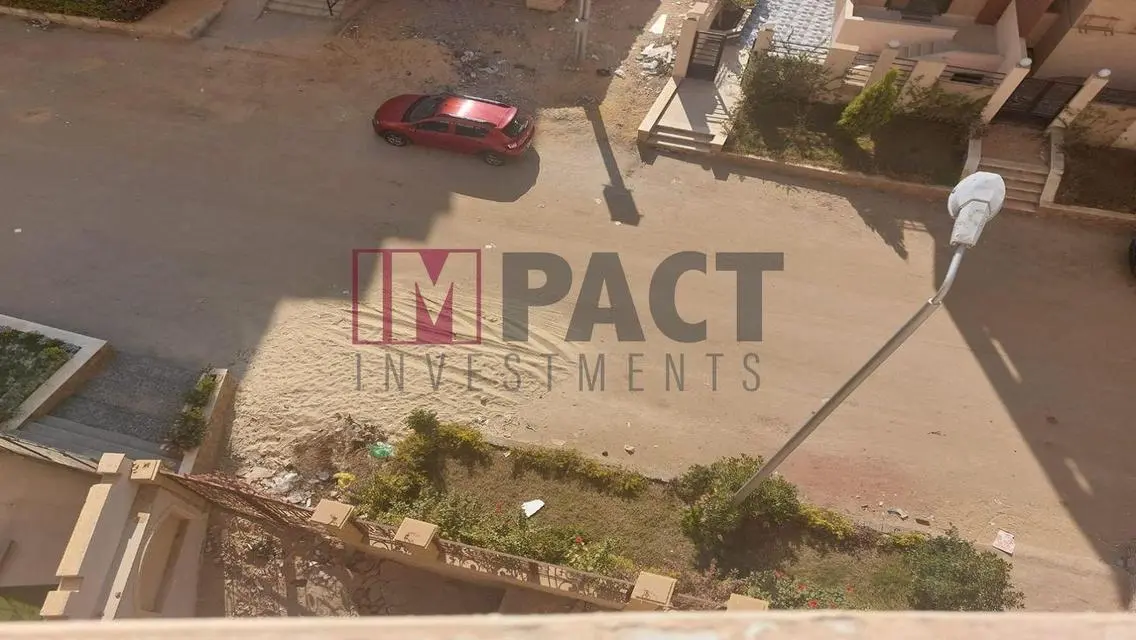 فيلا فاخرة مع حديقة ومسبح خاص للبيع