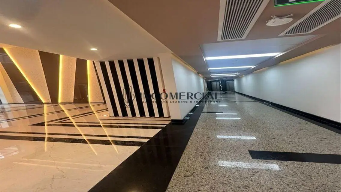 Premium Real Estate: Modern Office for Rent at an Amazing Price