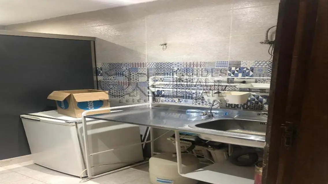 عقار فاخر بمساحة 1652 متر