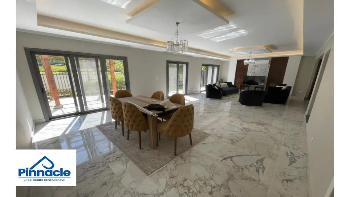 Spacious Apartment of 250m with Garden and Balcony in the City Center
