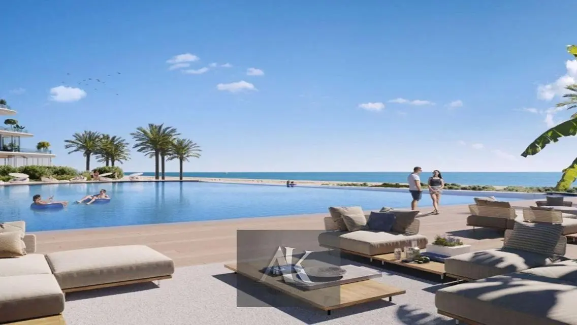 Luxury Beach Apartment - 282