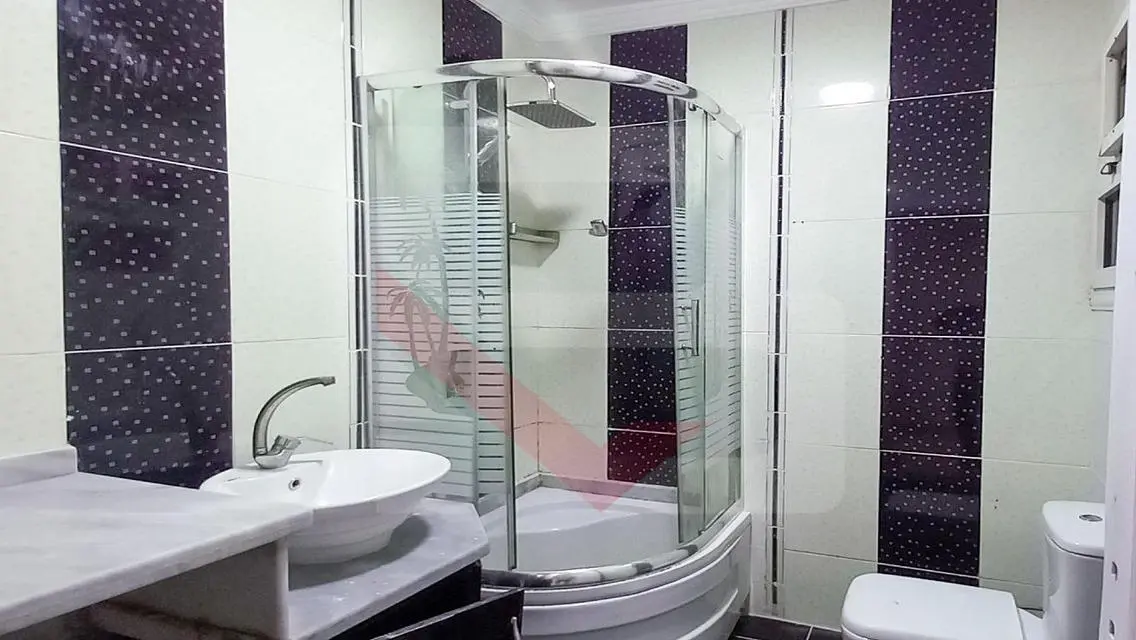 شقة فاخرة للبيع في أسافرا بحري