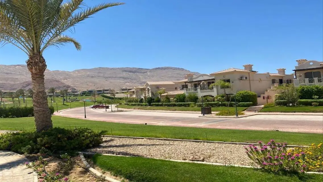 3-Bedroom Chalet for Sale in Vista 6, Ain Sokhna - Full Sea View
