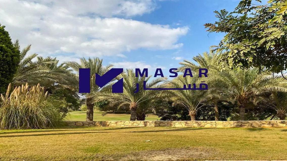 فيلا فاخرة للبيع بمساحة 6000 متر