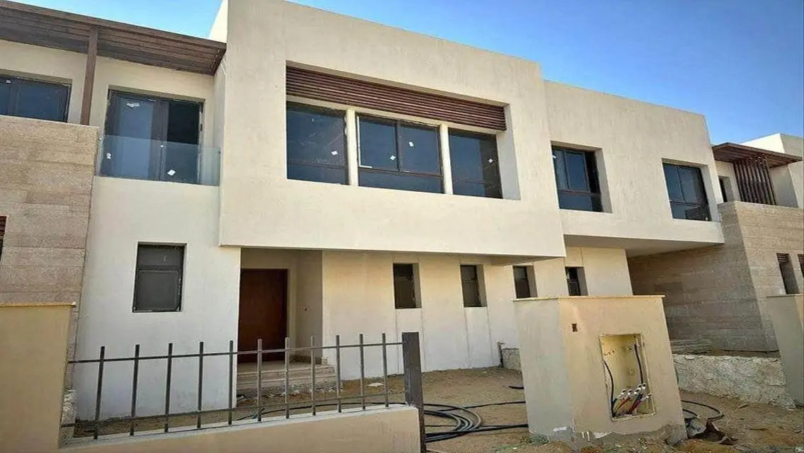 فيلا فاخرة بالقرب من مدرسة كينت كوليج