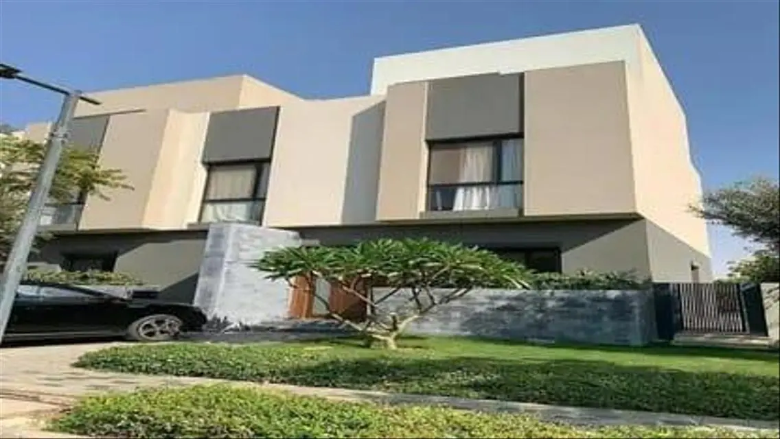 Luxurious Apartment with Private Garden and Shared Gym