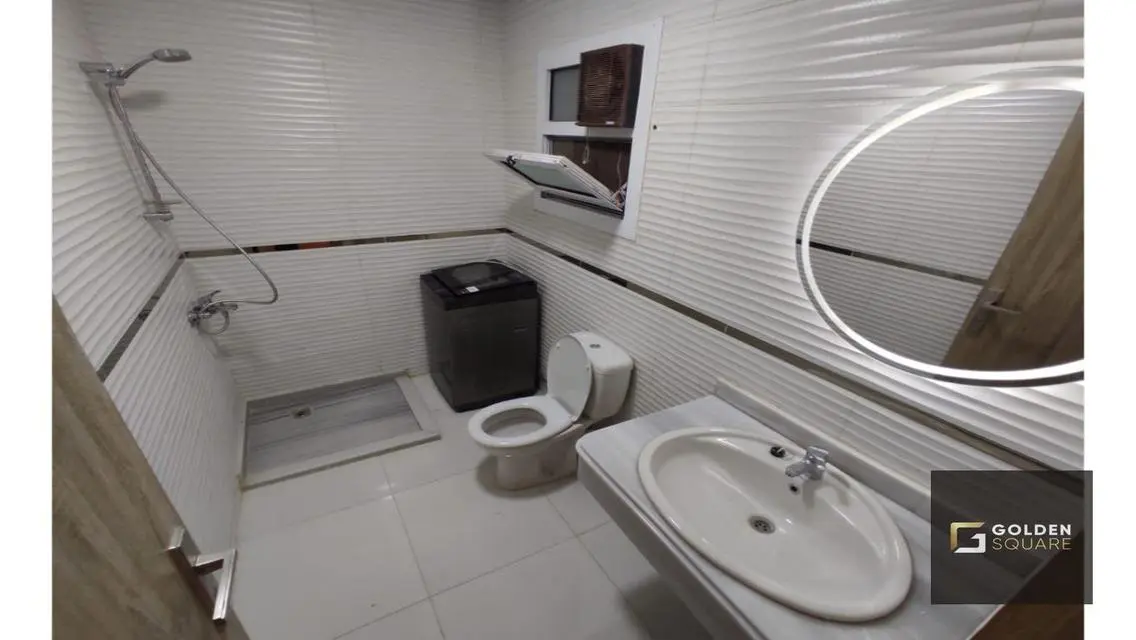 Modern 2-Bedroom Apartment in Prime Location