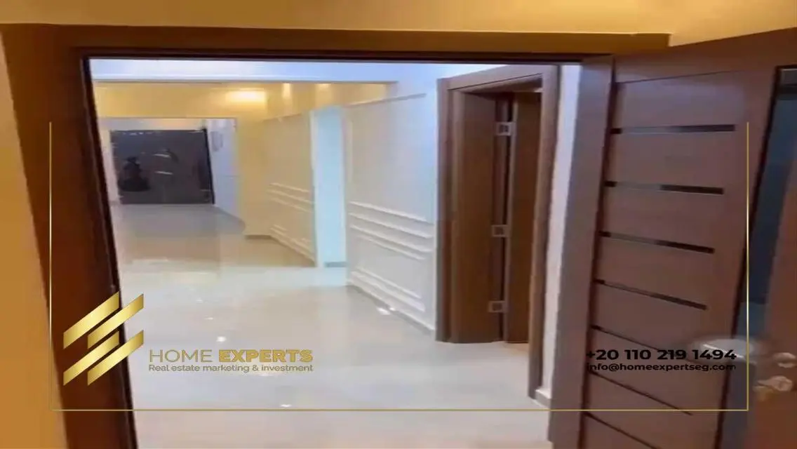شقة فاخرة في حي متميز مع إطلالة رائعة