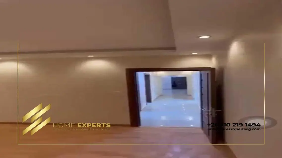 شقة فاخرة في حي متميز مع إطلالة رائعة