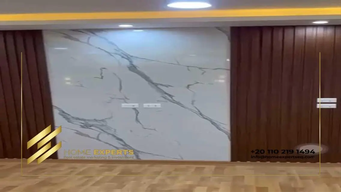 شقة فاخرة في حي متميز مع إطلالة رائعة