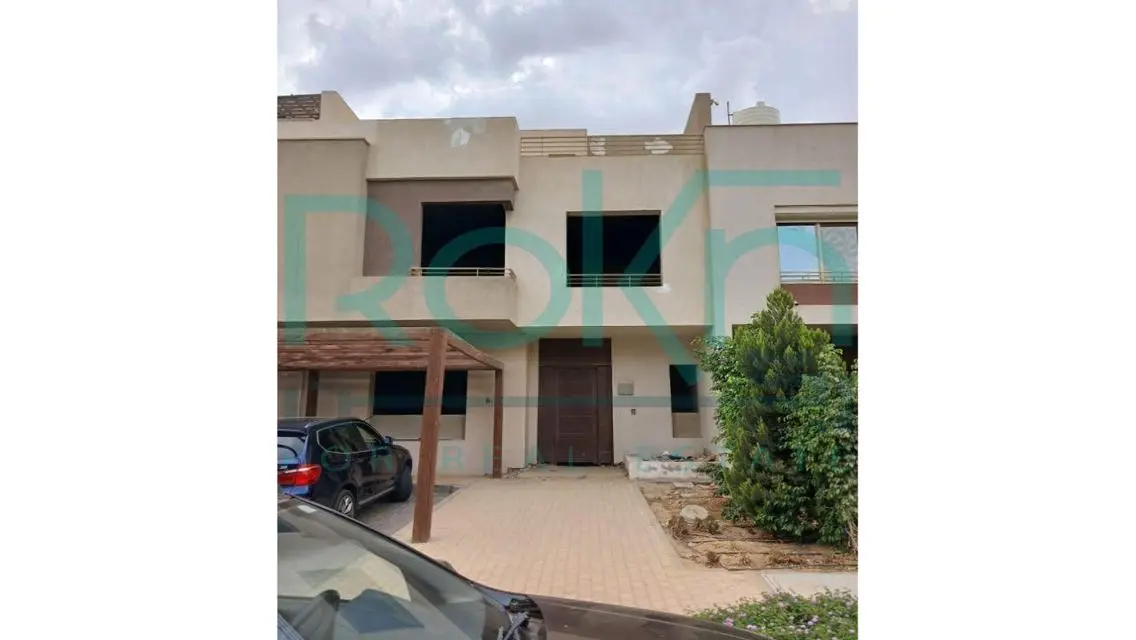 Luxurious Villa for Sale with Spacious Area