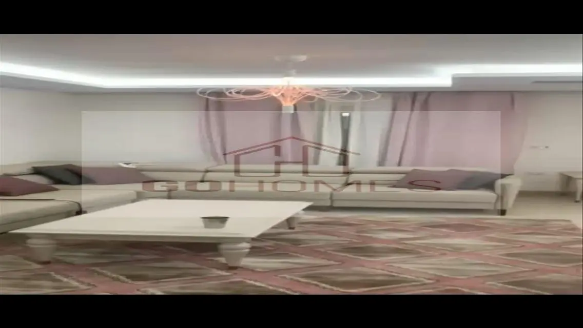 Luxurious Villa for Sale in -170-