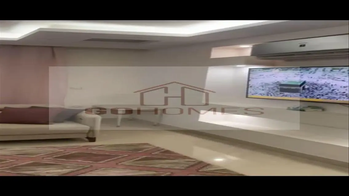 Luxurious Villa for Sale in -170-
