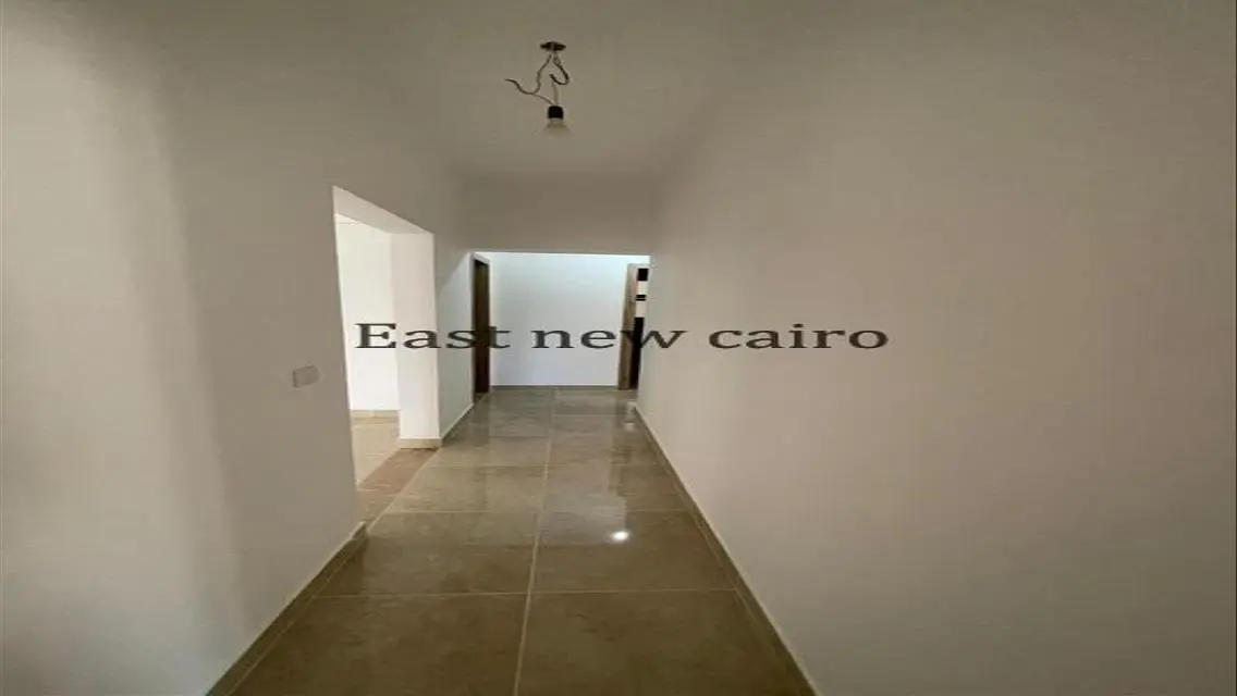 تملك فخامة في هذا العقار الرائع
