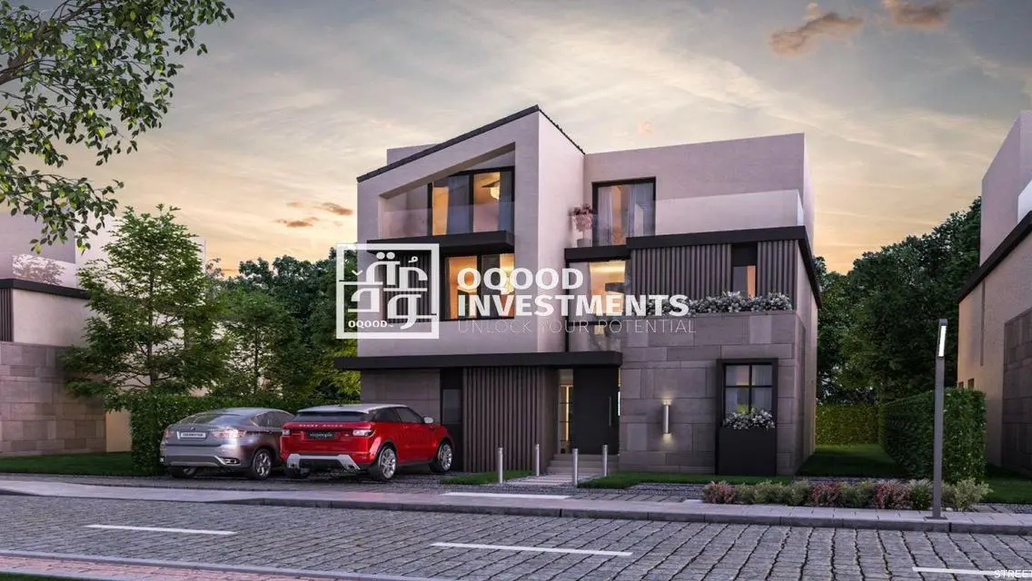 Luxurious Villa with Stunning Views and Great Amenities