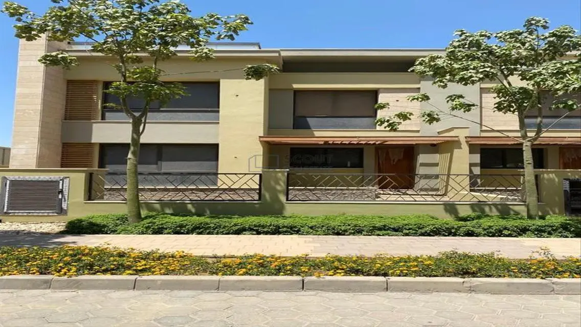 Luxury Villa with Private Garden and Maid's Room