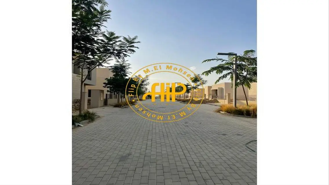 Exceptional Opportunity: Standalone Villa at Under-Market Price for Sale in O-West