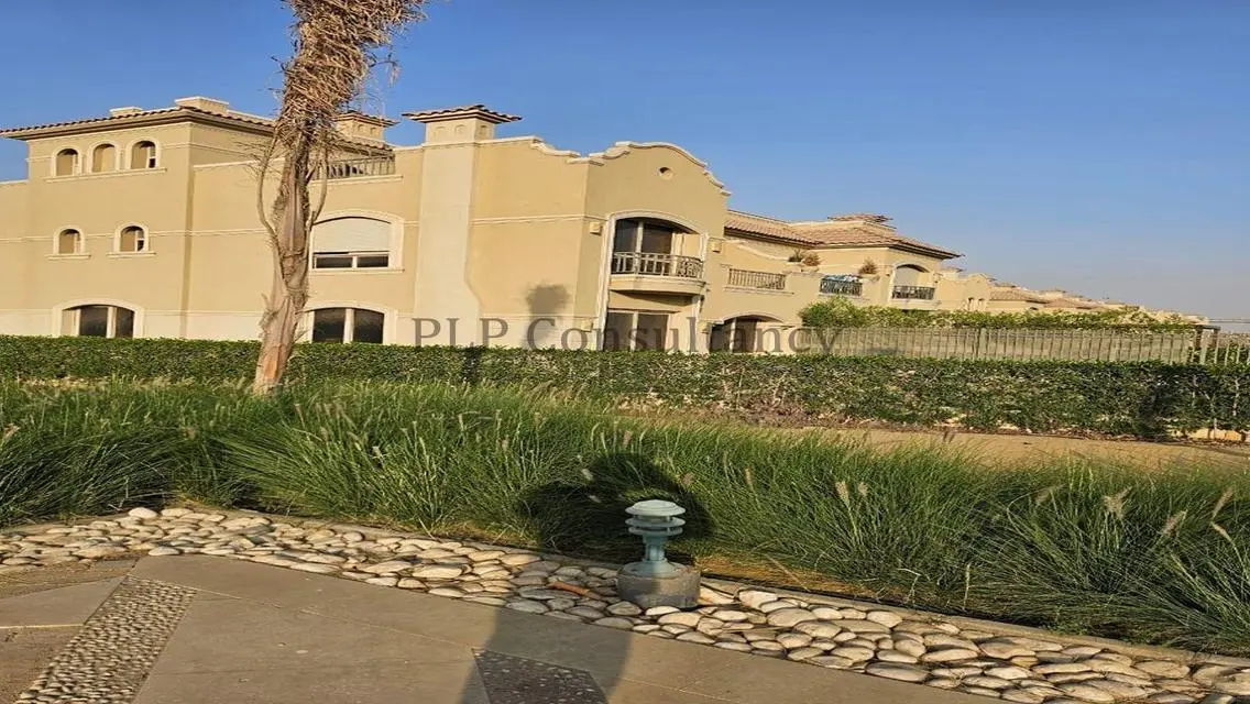 Luxury Apartment in El Patio Oro