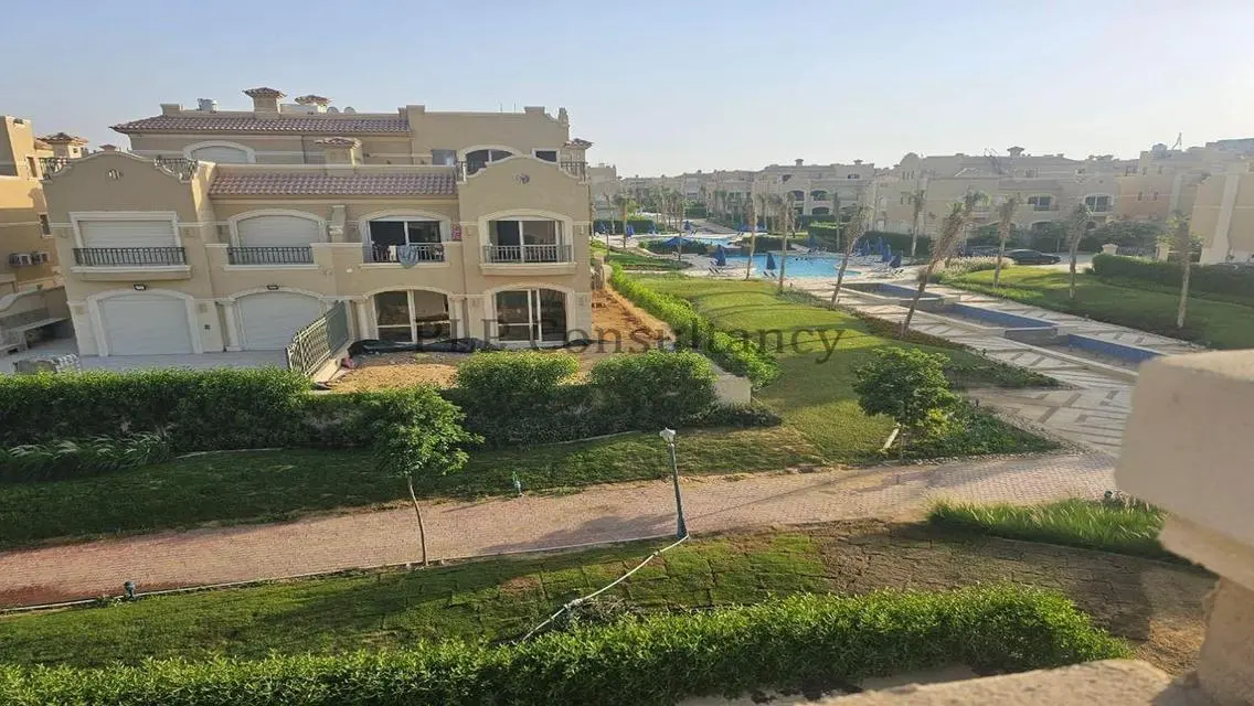 Luxury Apartment in El Patio Oro