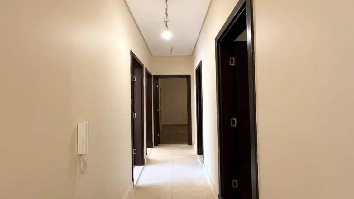 Luxury Apartment at Ninety Avenue for 45000