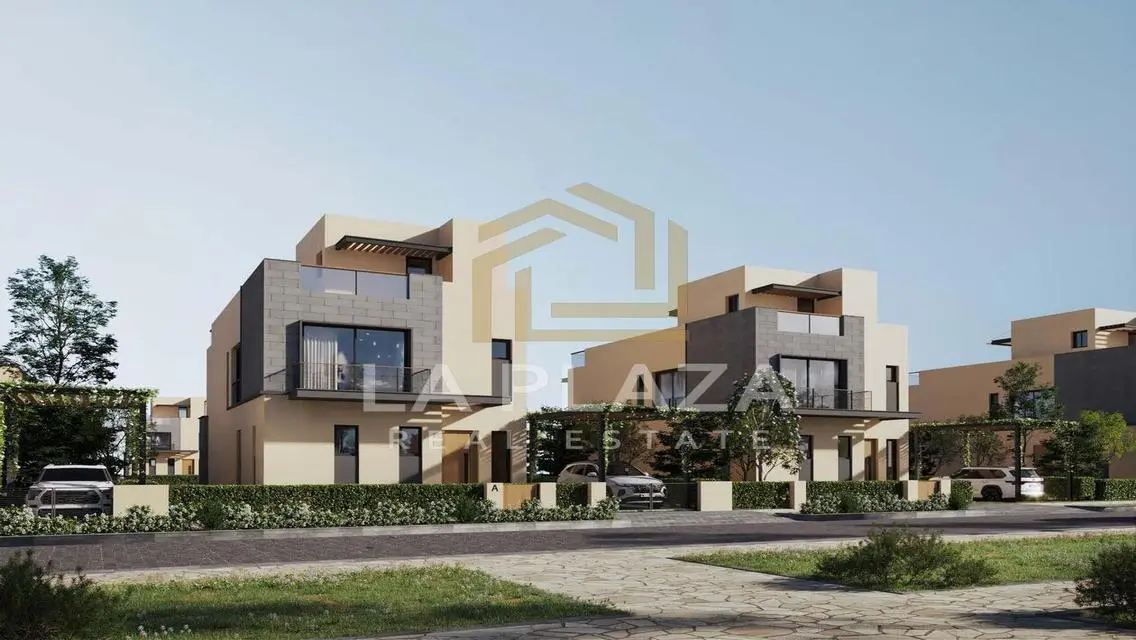 Luxurious Villa for Sale with Spacious Amenities