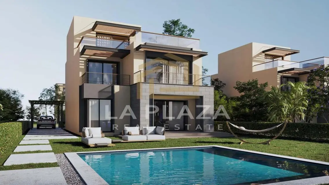 Luxurious Villa for Sale with Spacious Amenities