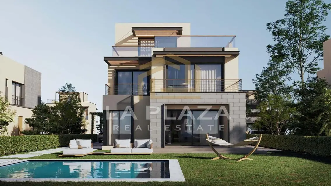 Luxurious Villa for Sale with Spacious Amenities