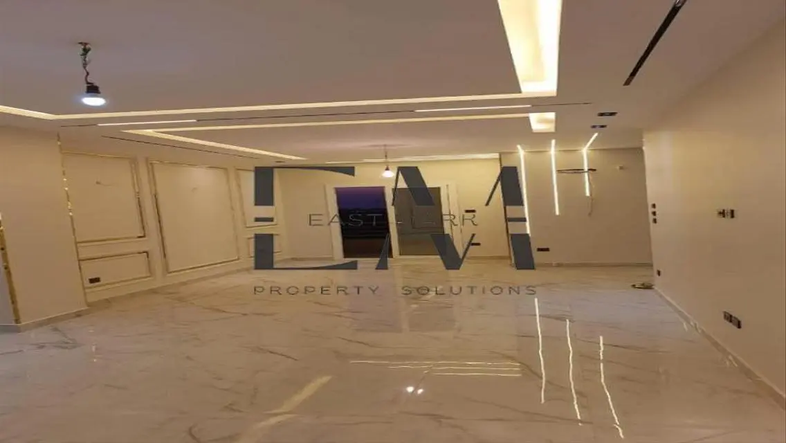 Stylish Apartment with Balcony and Great View