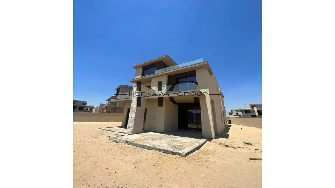 Luxury Apartment with Private Garden and Great Amenities for Sale
