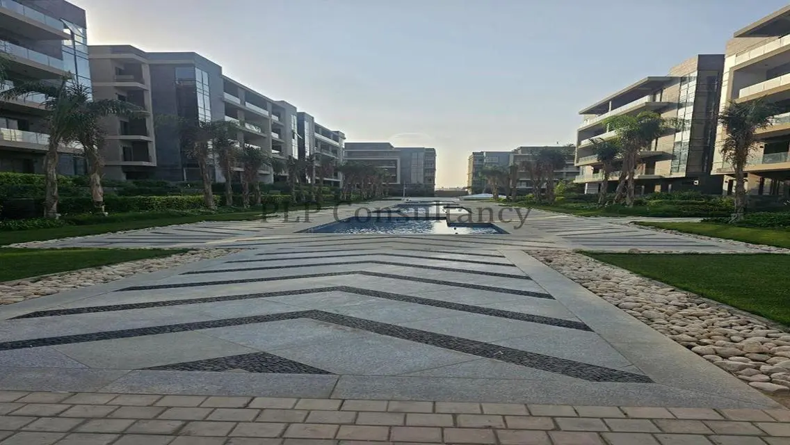 Luxury Apartment for Sale at El Patio Oro