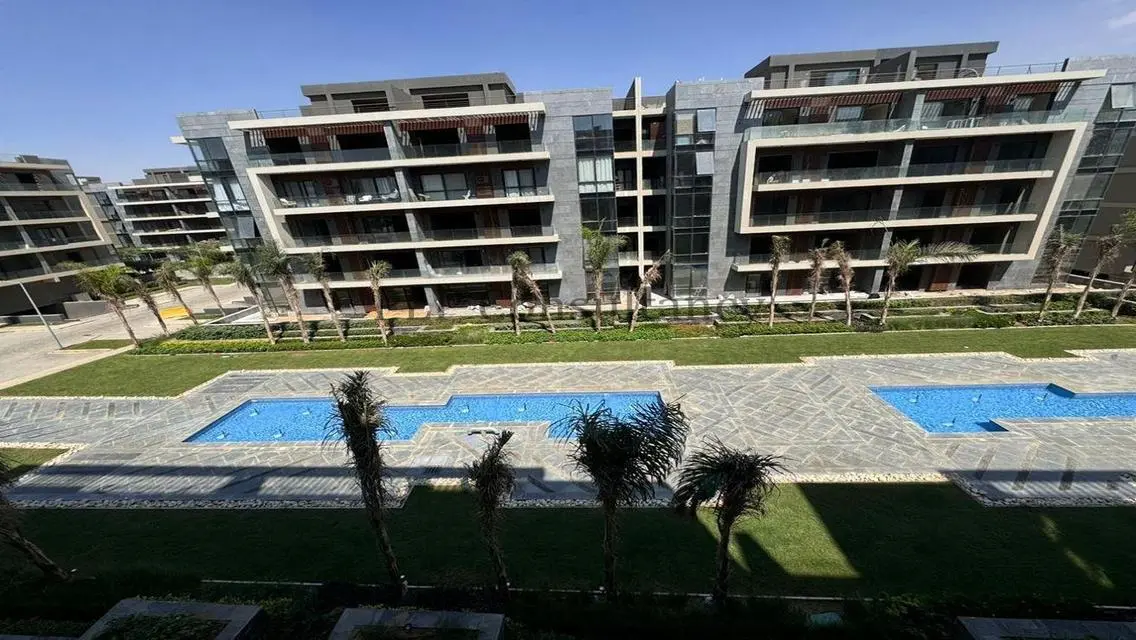 Luxury Apartment for Sale at El Patio Oro