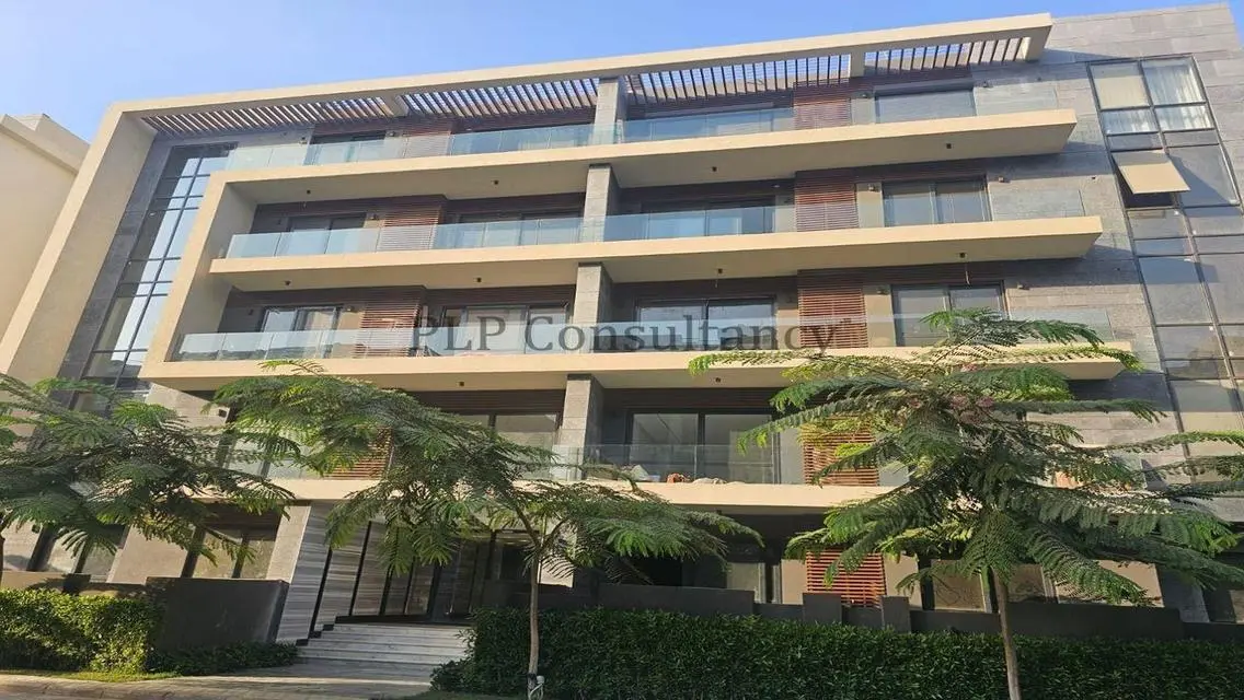 Luxury Apartment for Sale at El Patio Oro