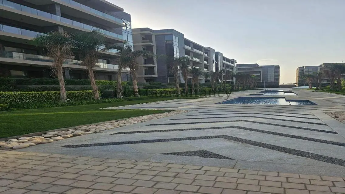 Luxury Apartment for Sale at El Patio Oro