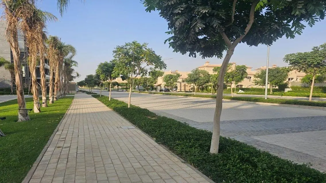 Luxury Apartment for Sale at El Patio Oro