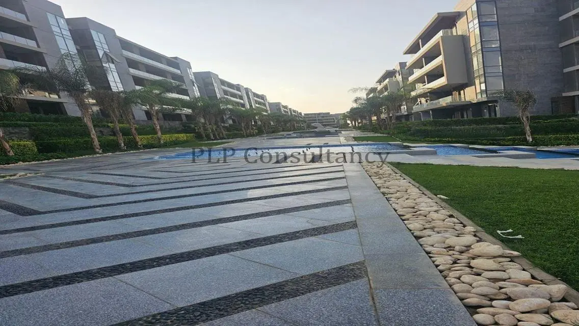 Luxury Apartment for Sale at El Patio Oro