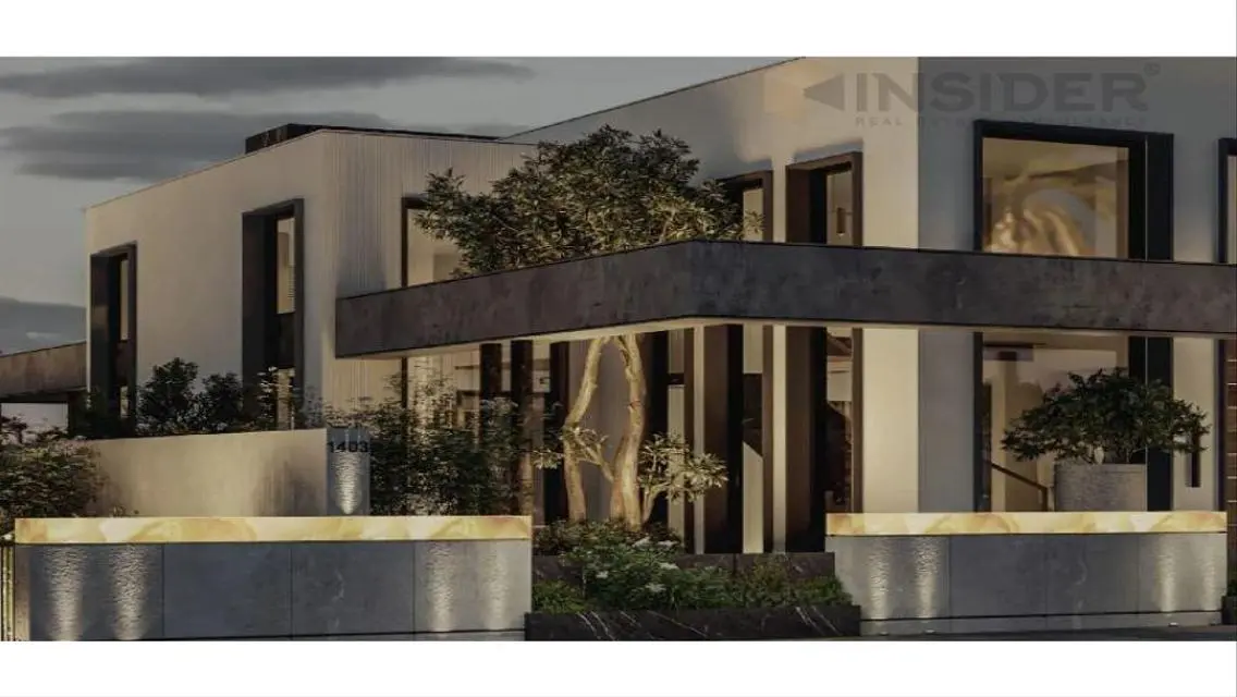 Luxurious Apartment Overlooking Lakes in the Heart of the City