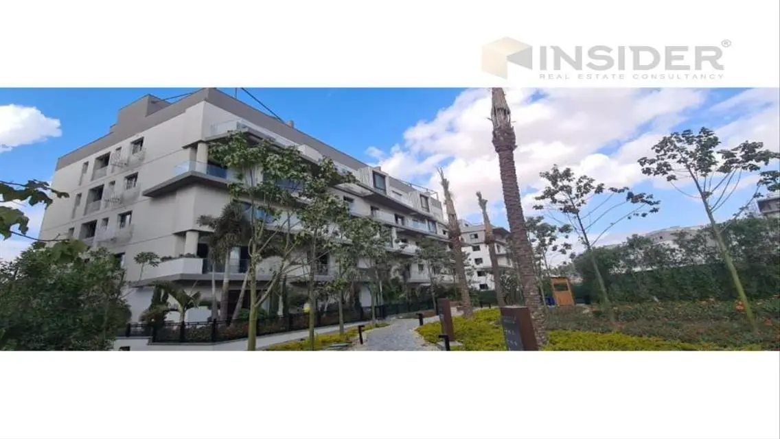 Luxury 3-Bedroom Apartment with Balcony and Stunning View