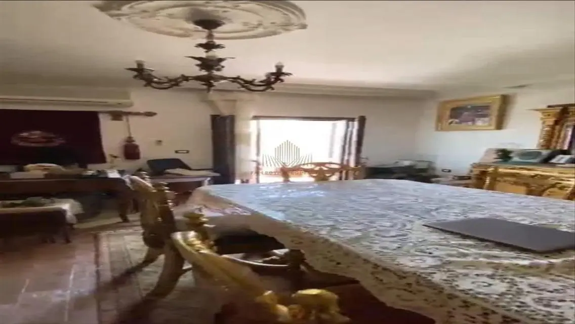 Luxurious 200 sqm Apartment for Sale