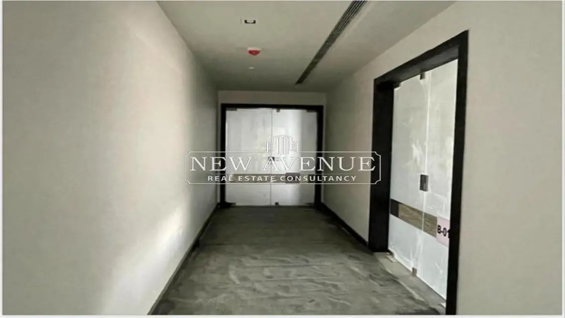 Luxury Commercial Property for Sale - 5 Rooms