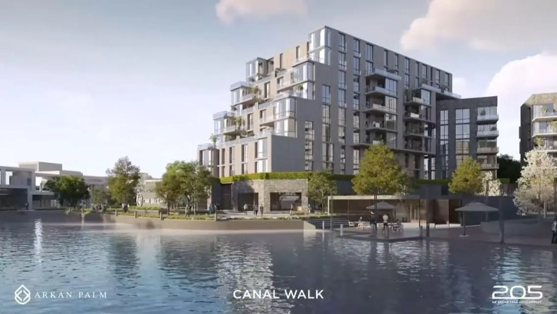 Luxury Apartment Overlooking Lakes with Premium Amenities