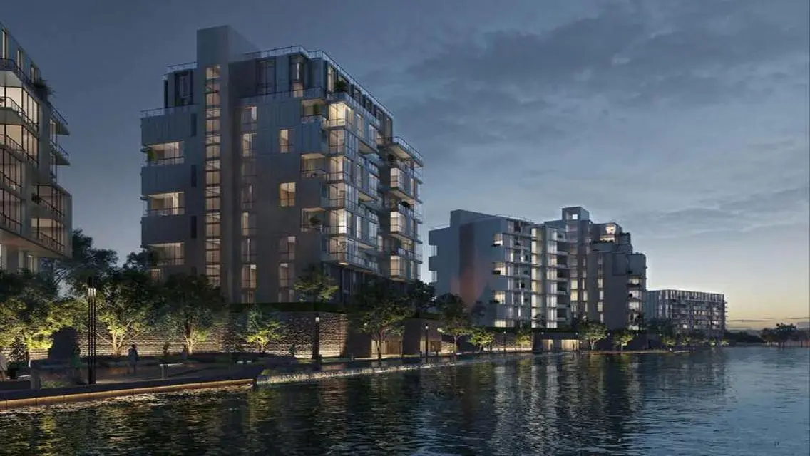 Luxury Apartment Overlooking Lakes with Premium Amenities