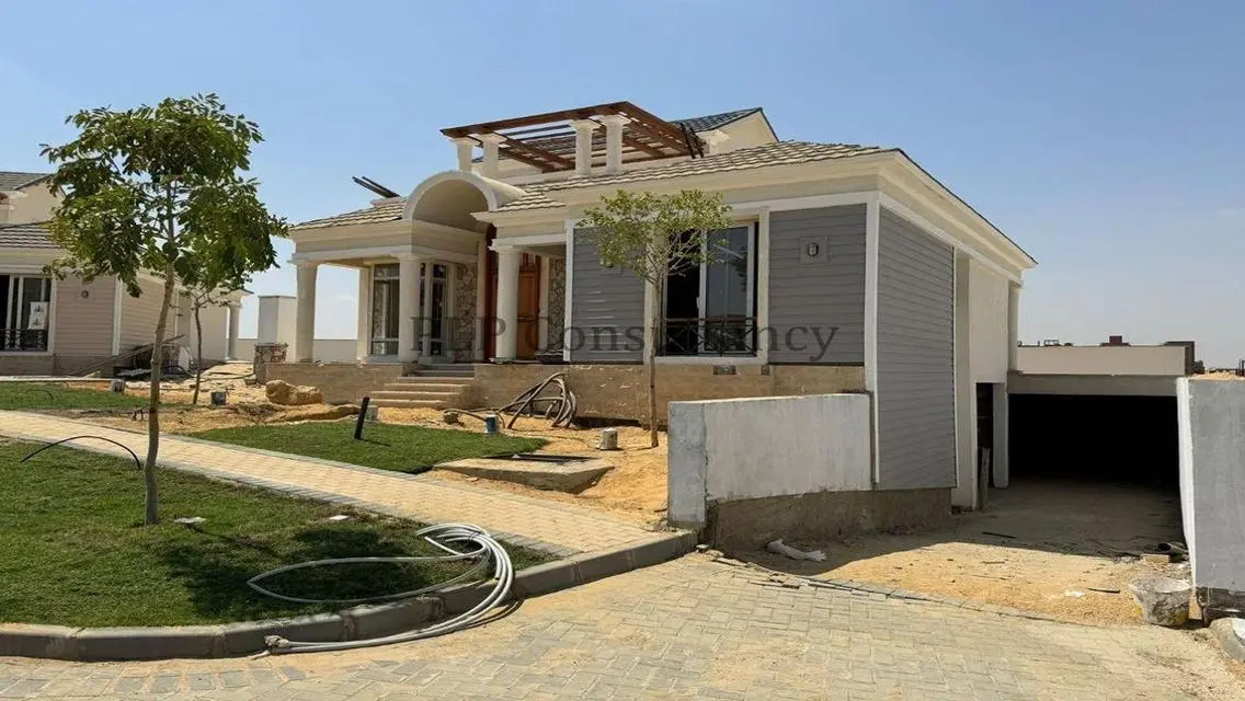 Luxury Apartment with Mountain View in i-City