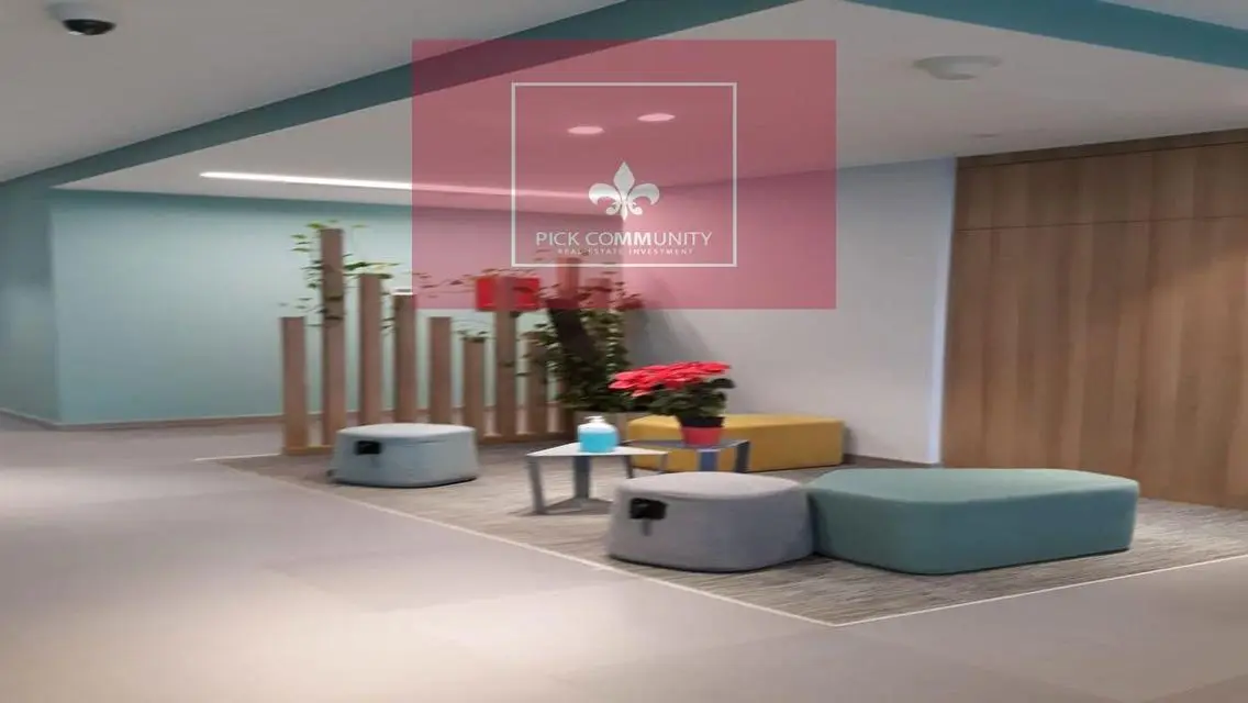 Stunning Apartment with 230 Square Meters in Prime Location